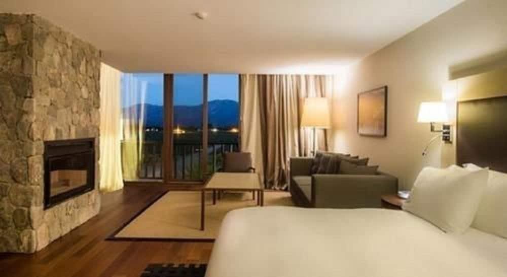 Grace Cafayate Hotel Exterior photo A room at the hotel