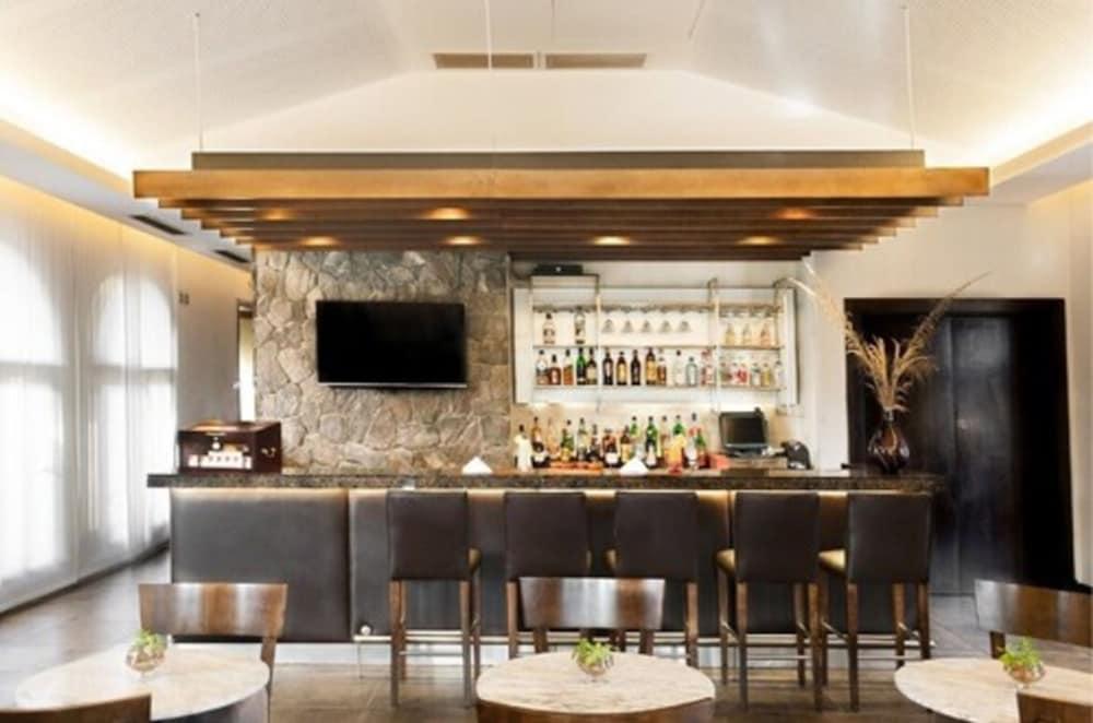 Grace Cafayate Hotel Exterior photo The bar at the lounge