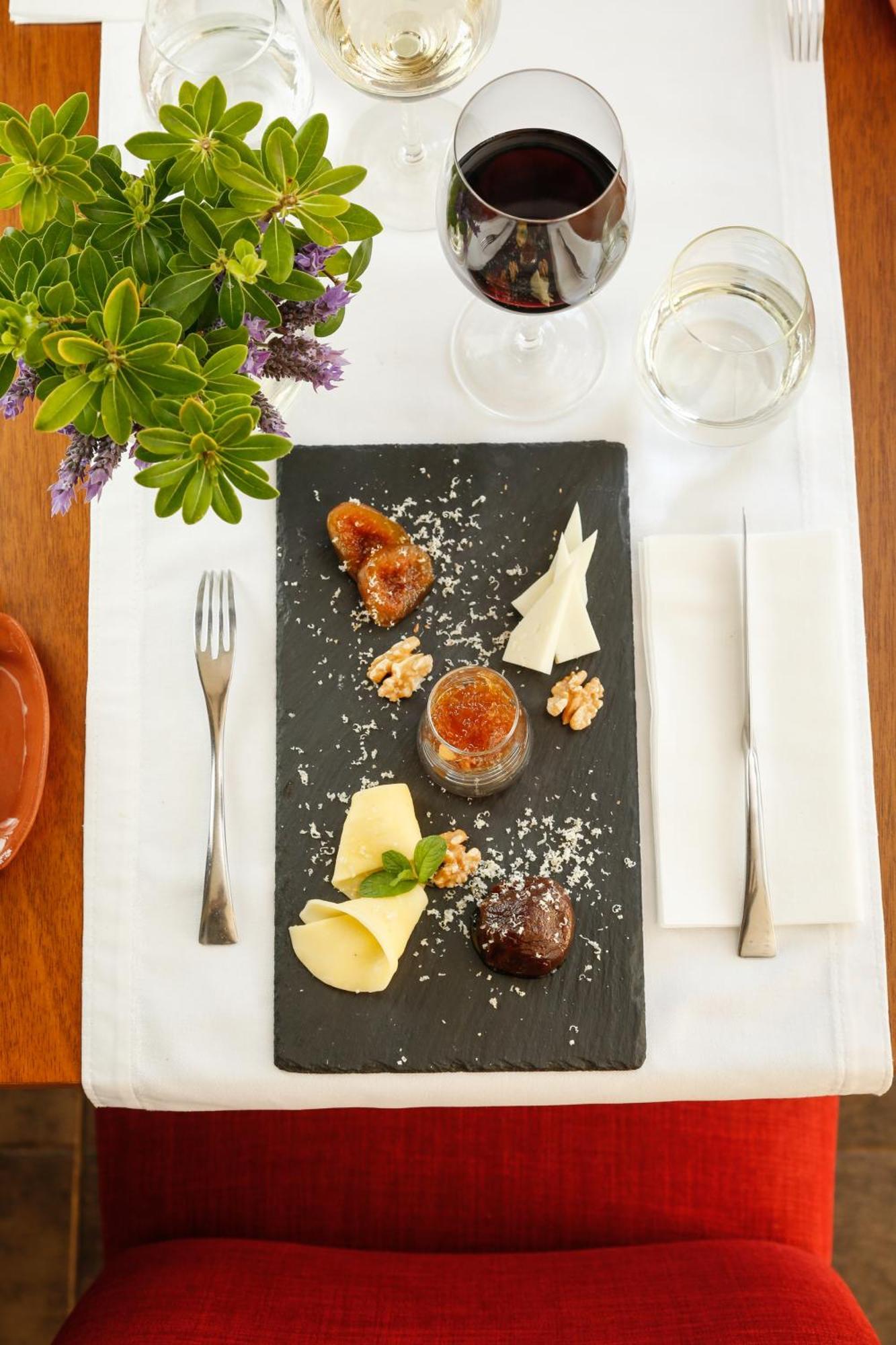 Grace Cafayate Hotel Exterior photo A cheese platter